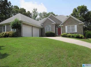 305 Milgray Ln, Calera, AL 35040