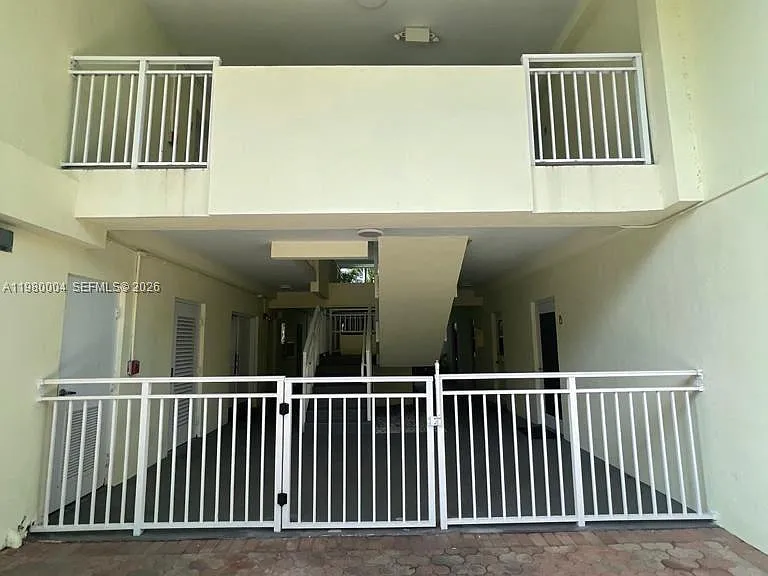 260 Sunrise Dr #H — Photo 5