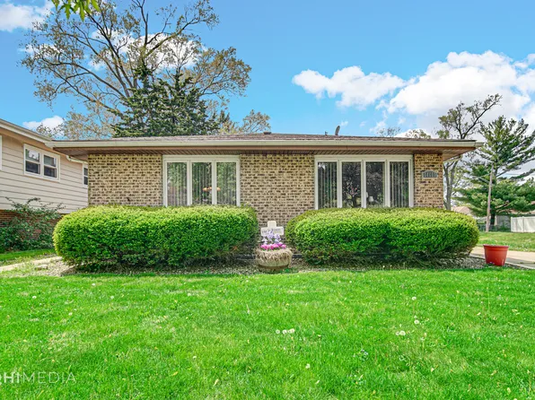 14600 Kolin Ave, Midlothian, IL 60445