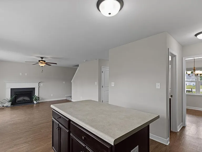 114 Bridgeport Dr — Photo 8