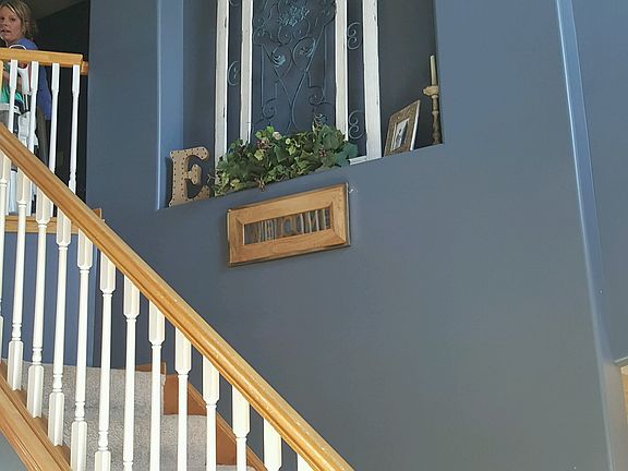 2-story foyer (new photo)