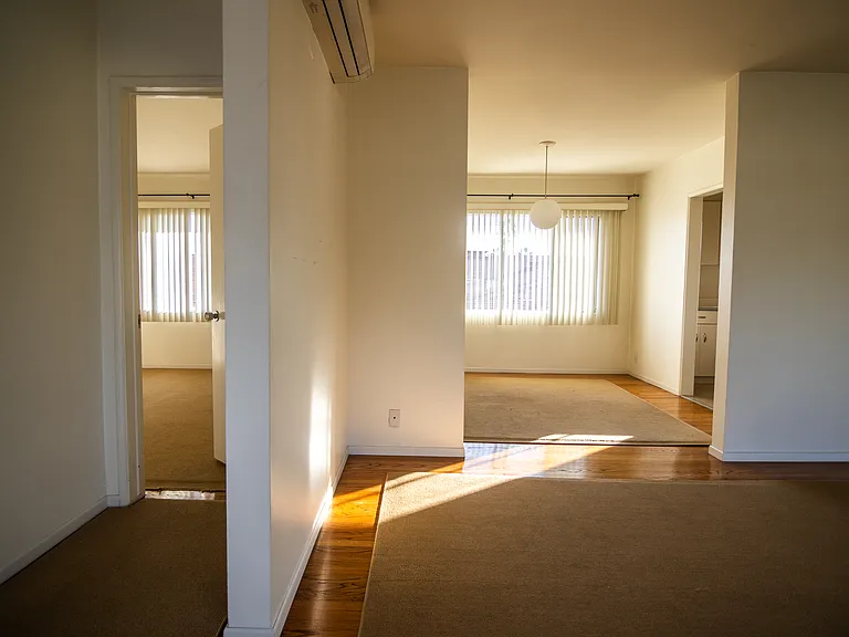 310 Mockingbird Ln #E — Photo 12