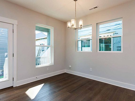 The Pickney - Dining Room