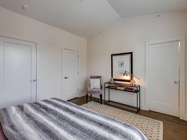 710 Melpark Dr — Photo 8