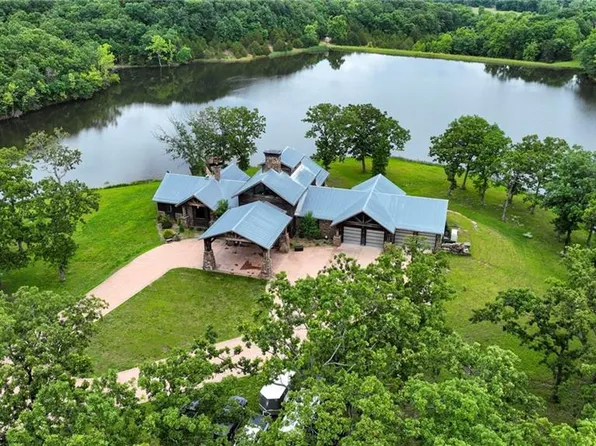 21616 Poorboy Rd, Warsaw, MO 65355