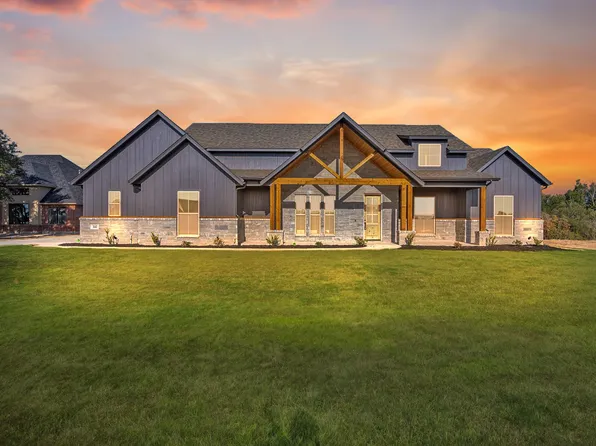 242 Coalson Xing, Azle, TX 76020