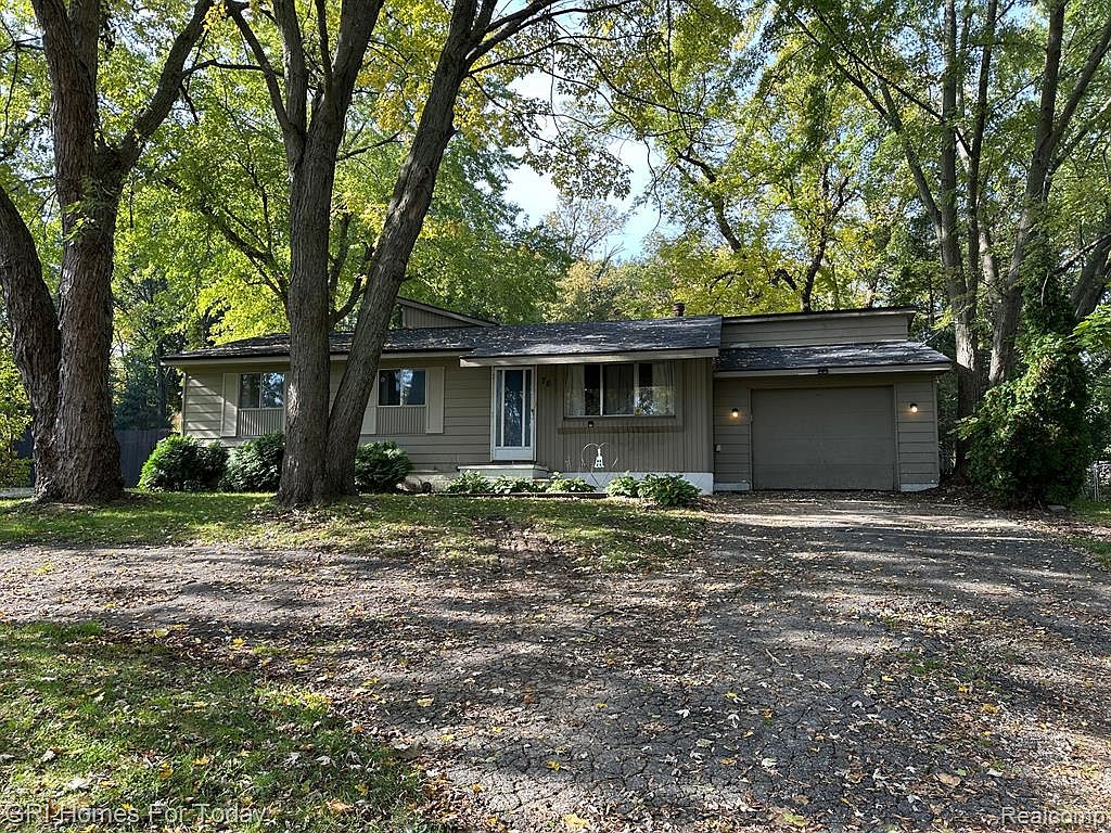 78 Leota Blvd, Waterford, MI 48327 MLS 20230089029 Zillow