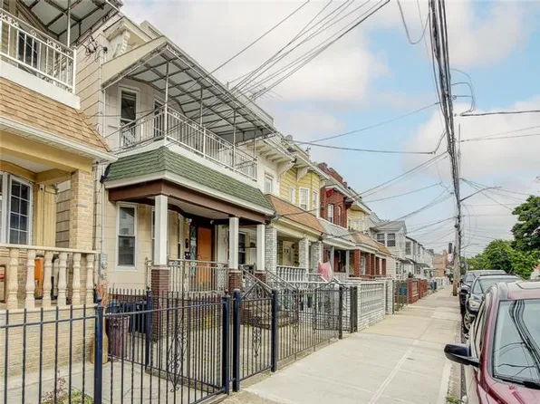 10140 112th St, South Richmond Hill, NY 11419