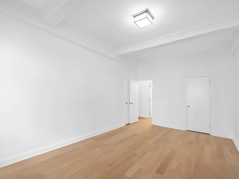 300 E 57th St #15F — Photo 7