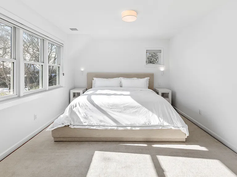 141 Harvest Ln — Photo 23