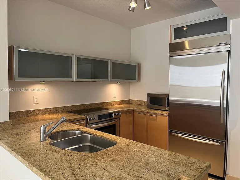 16275 Collins Ave #2603 — Photo 5