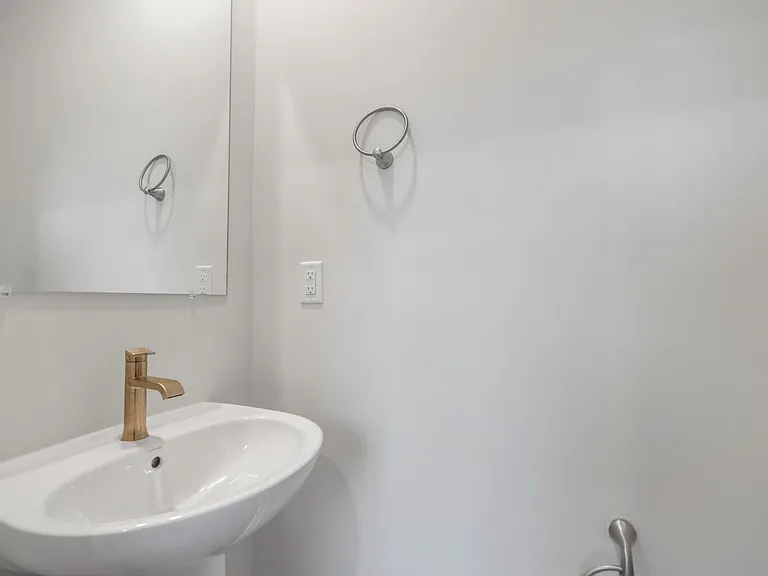 258 Waterstone Rd — Photo 13