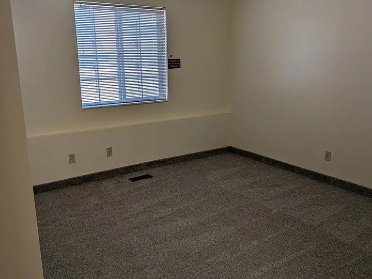 164 Pioneer Ave #104 — Photo 9