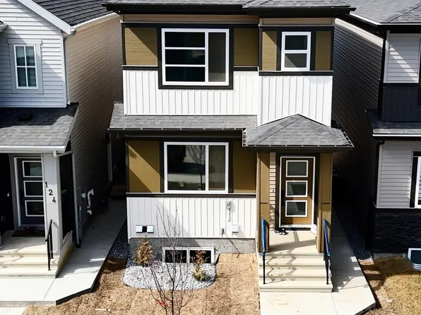 120 28th St NW, Edmonton, AB T6T 2H3