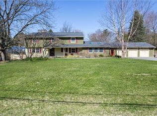 5013 Woodside Rd, Fayetteville, NY 13066