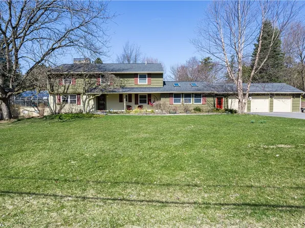 5013 Woodside Rd, Fayetteville, NY 13066