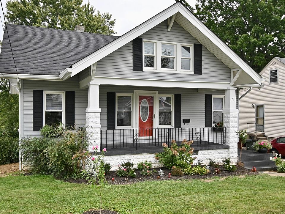 1st image of 28 Sanders Dr