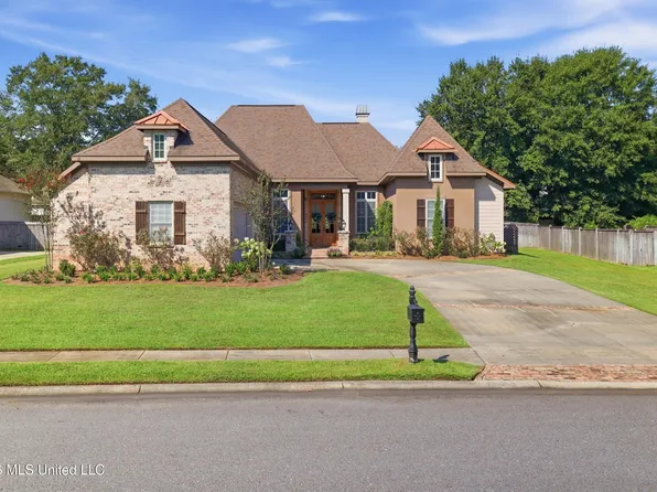 978 Emily Dr, Biloxi, MS 39532