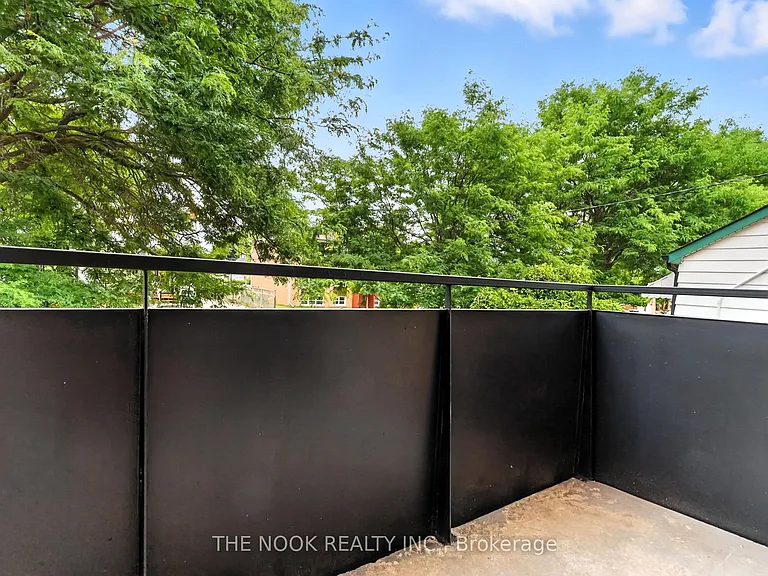 106 Cromwell Ave #21 — Photo 23