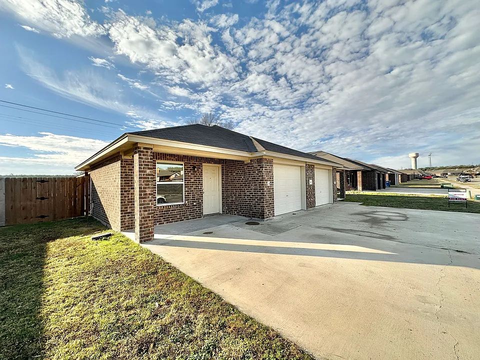 1243 Liberation Lane