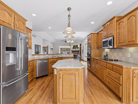 3rd image of 14305 Rochester St NE