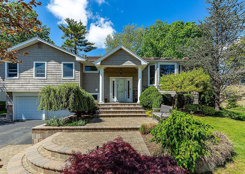 1st image of 72 Orange Dr