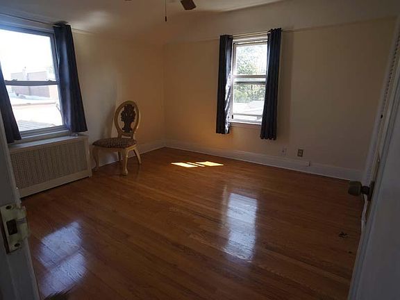5th image of 90-29 219th St #B