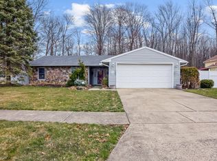 613 Morris Dr, Vermilion, OH 44089