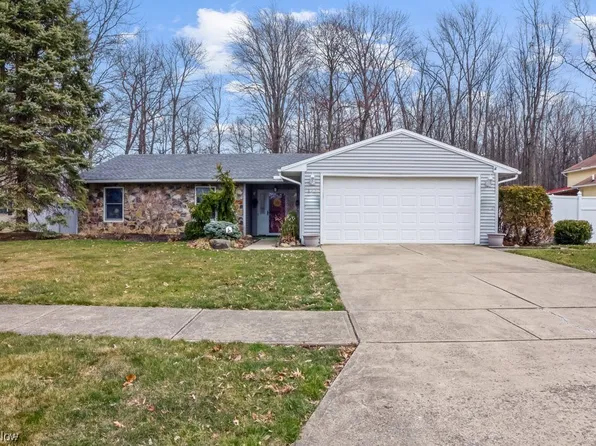 613 Morris Dr, Vermilion, OH 44089