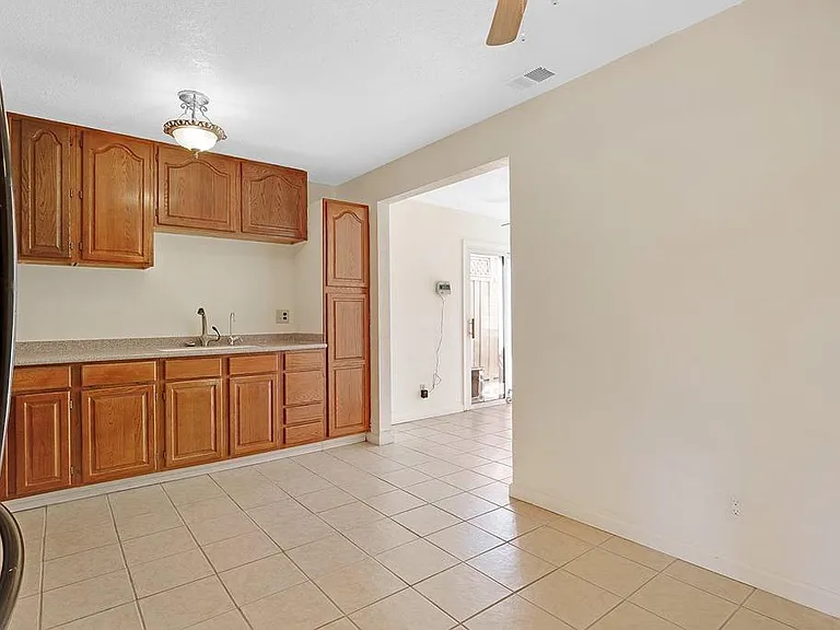 1285 Boa Vista Dr — Photo 8