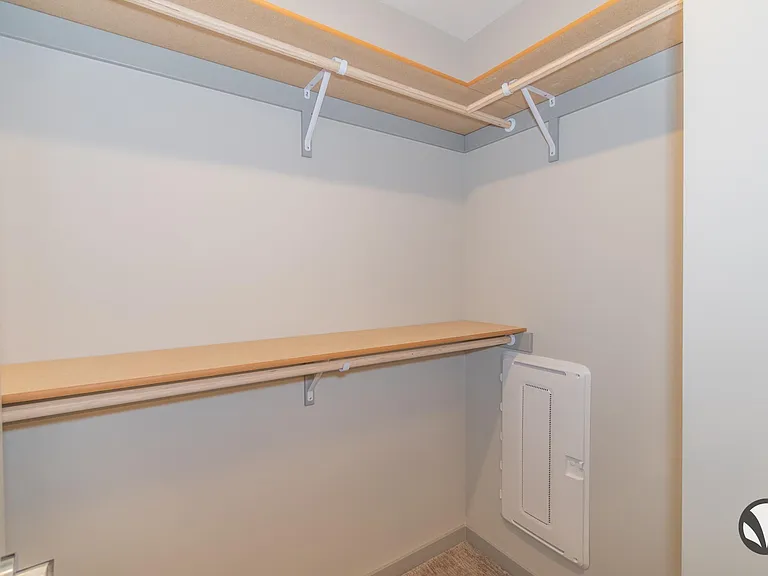Chateau at Yankee Hill Apartments — Photo 67