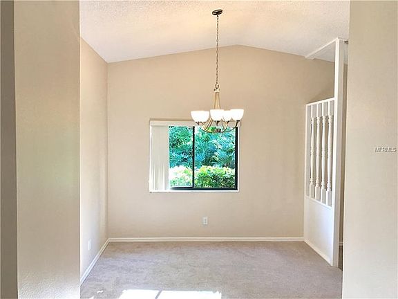 4th image of 44 Rosewood Trl