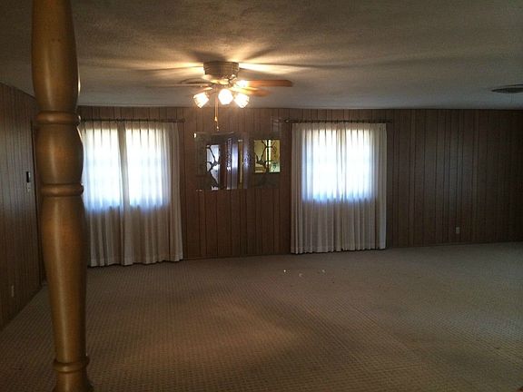 2nd image of 413 Pecan Dr