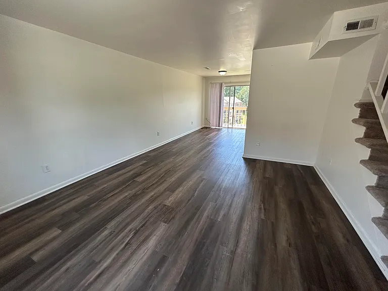5149 Overland Dr #E — Photo 2
