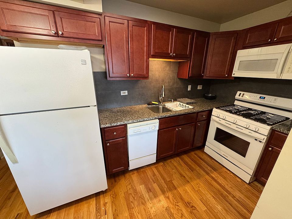 1st image of 6213 W Belmont Ave Unit 2