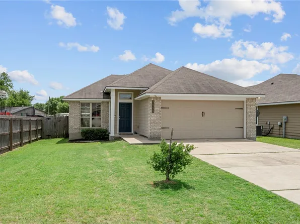 2555 Elkhorn Trl, Bryan, TX 77803