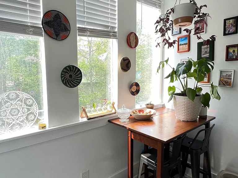 742 Monroe Dr NE #9 — Photo 4