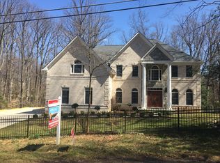 5005 Montgomery St, Annandale, VA 22003