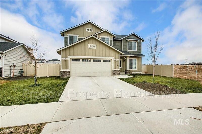 1st image of 1412 W Crooked River Dr
