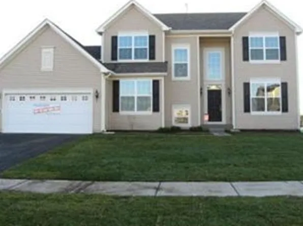 339 Town Center Blvd, Gilberts, IL 60136