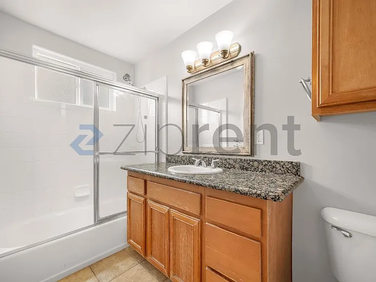 800 N Mollison Ave #48 — Photo 10