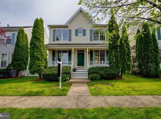 42745 Center St, Chantilly, VA 20152