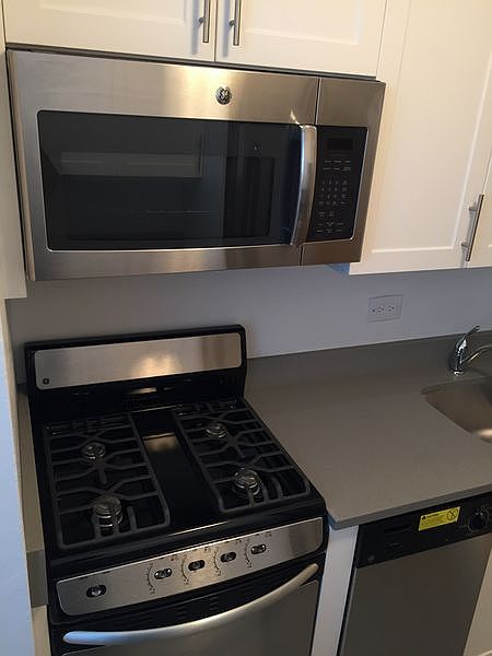 2nd image of 7420 Ridge Blvd APT 3N