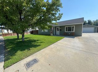 660 Cottonwood Dr, Richland, WA