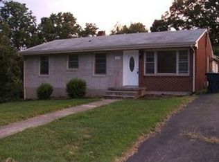 1006 Summit Ln NW, Roanoke, VA 24017