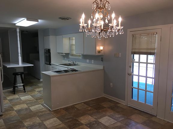 Dining Room / Kitchen
