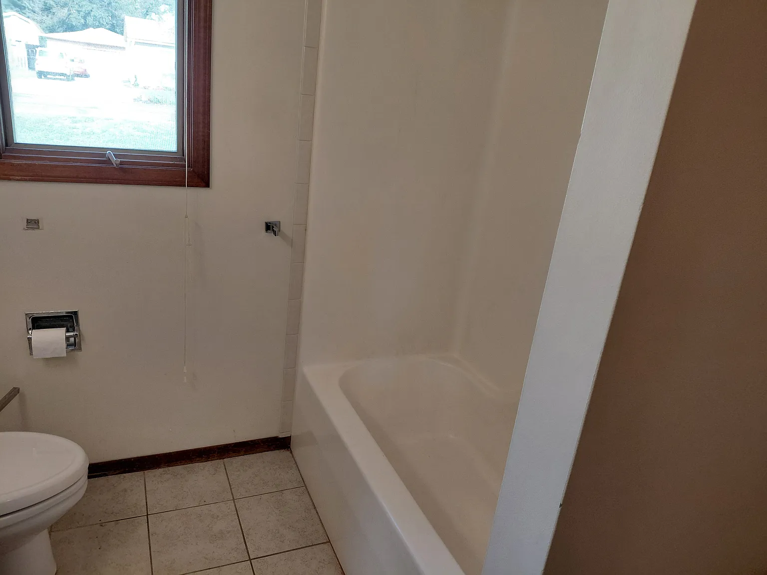 1 bed, 500 sqft, $700 — Photo 2