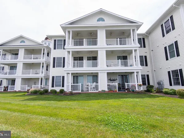 3 Oakley St APT 202, Cambridge, MD 21613