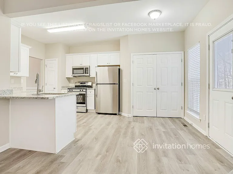7144 Stonebrook Cir — Photo 10
