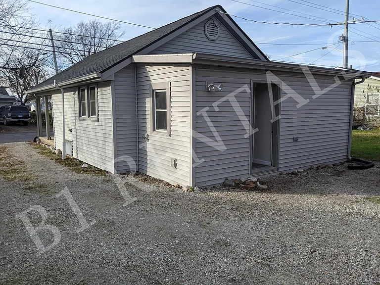 311 S Obrien St — Photo 8